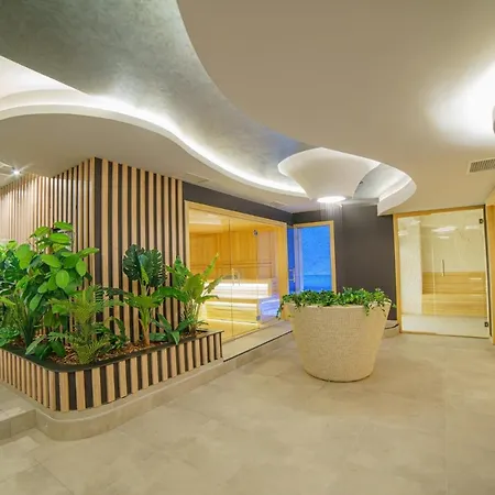 Hedonist Mountain Wellness & شقة زلاتيبور